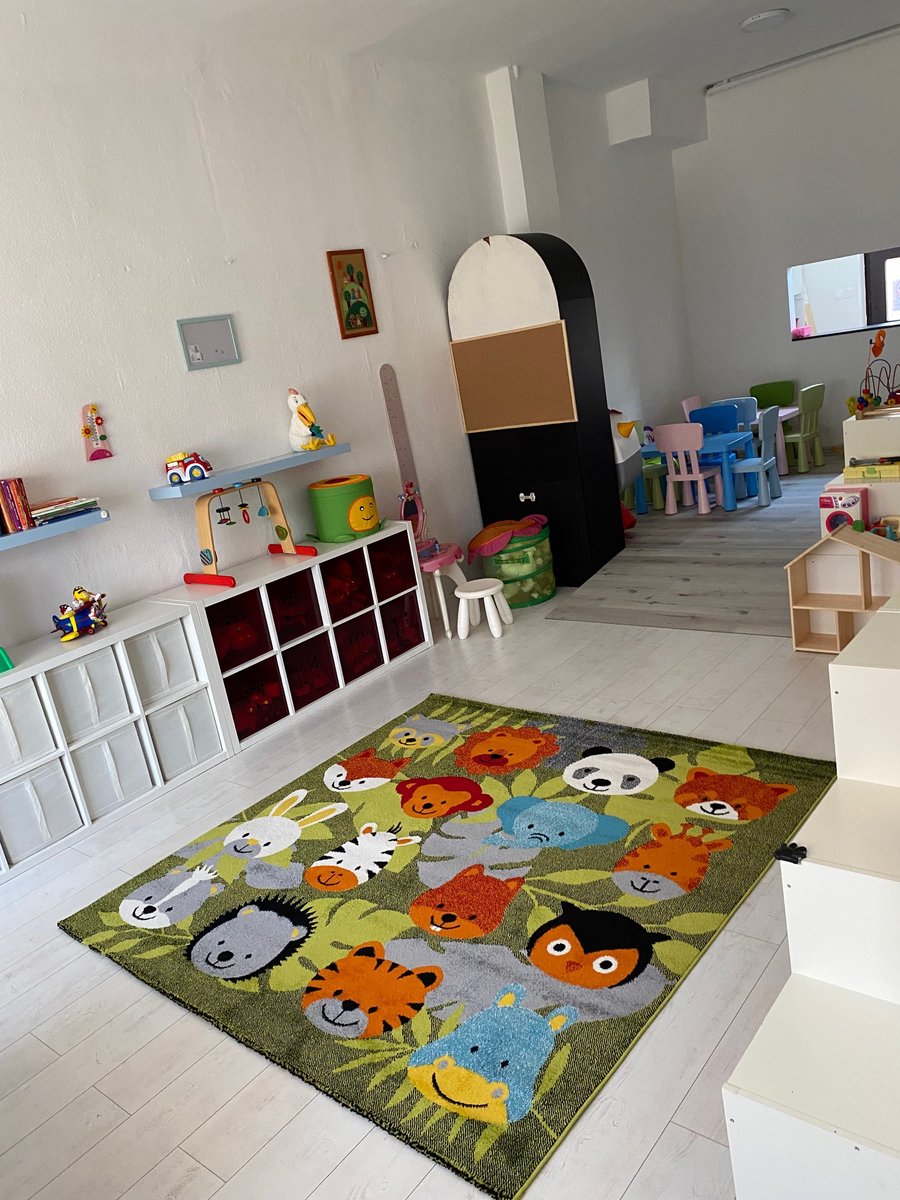 A pesterzsébeti Huncutkám csoport világos, színes játékszobája